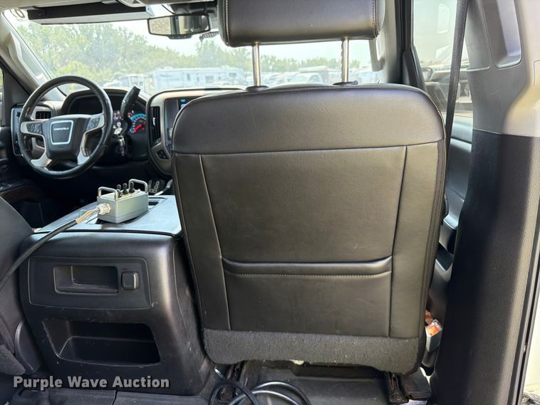 image for item YA4308 2017 GMC Sierra 3500HD Denali Crew Cab pickup truck