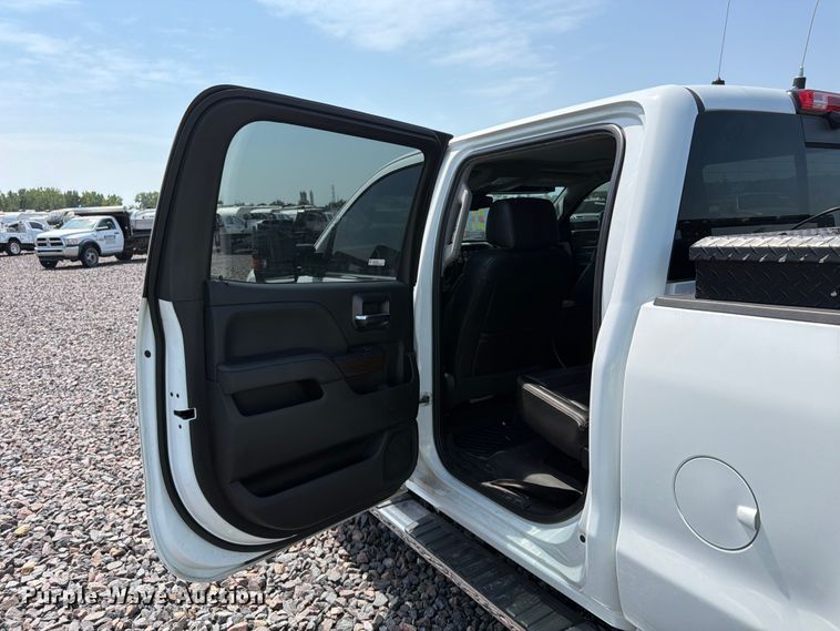 image for item YA4308 2017 GMC Sierra 3500HD Denali Crew Cab pickup truck