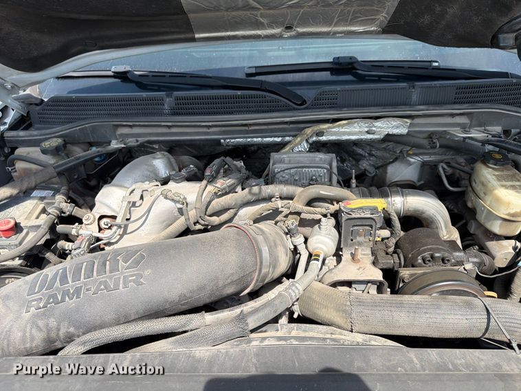 image for item YA4308 2017 GMC Sierra 3500HD Denali Crew Cab pickup truck