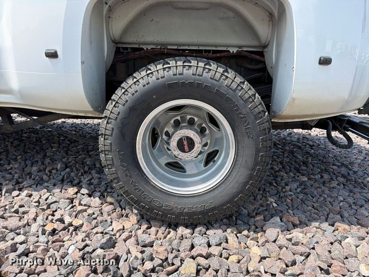 image for item YA4308 2017 GMC Sierra 3500HD Denali Crew Cab pickup truck