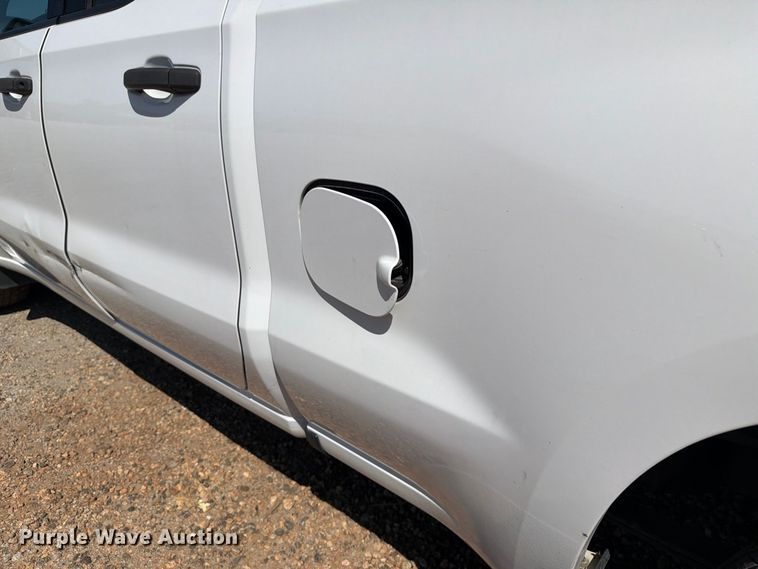 image for item YA4529 2022 Chevrolet Silverado 1500 Crew Cab pickup truck