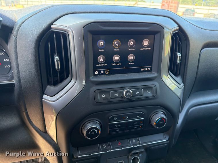 image for item YA4529 2022 Chevrolet Silverado 1500 Crew Cab pickup truck