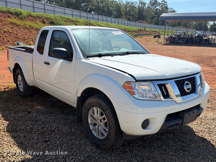 image for item YA4530 2020 Nissan Frontier Ext. Cab pickup truck