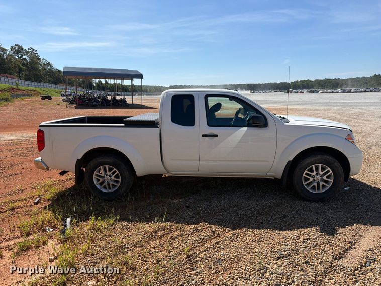 image for item YA4530 2020 Nissan Frontier Ext. Cab pickup truck