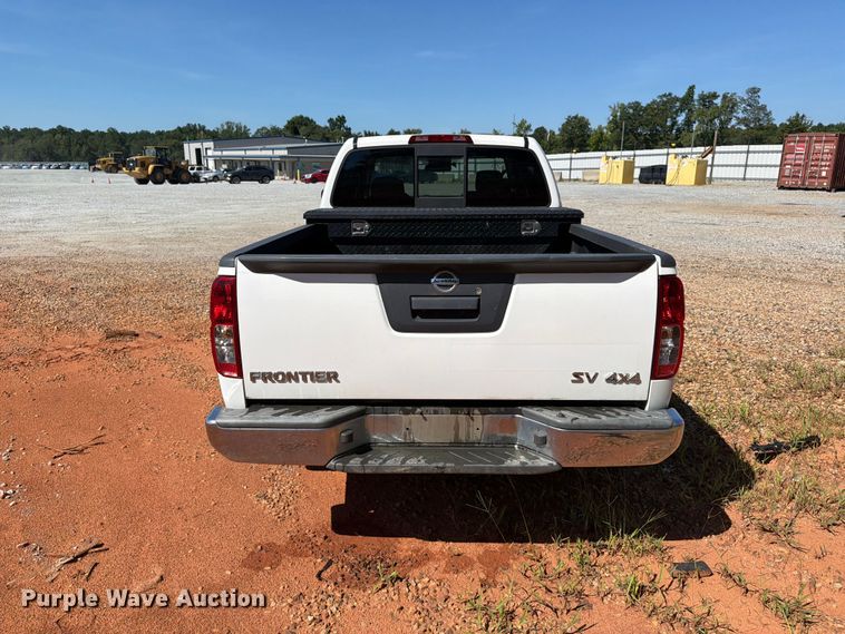 image for item YA4530 2020 Nissan Frontier Ext. Cab pickup truck