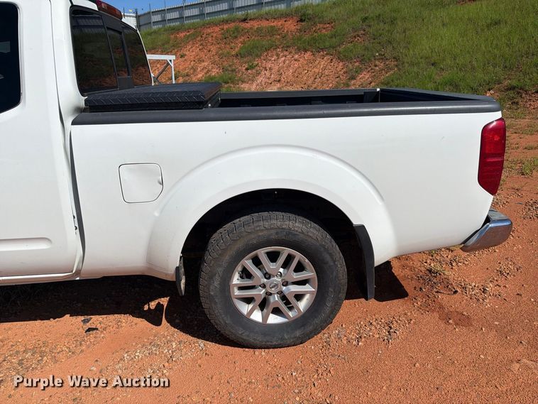 image for item YA4530 2020 Nissan Frontier Ext. Cab pickup truck