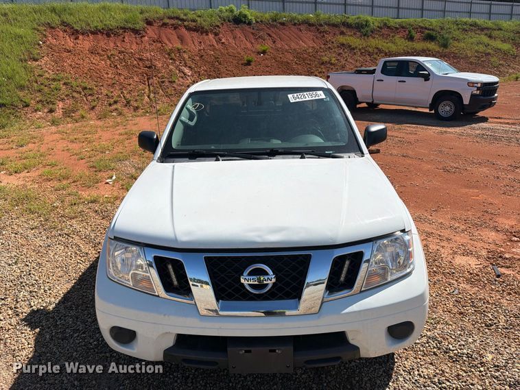 image for item YA4530 2020 Nissan Frontier Ext. Cab pickup truck
