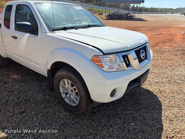 image for item YA4530 2020 Nissan Frontier Ext. Cab pickup truck