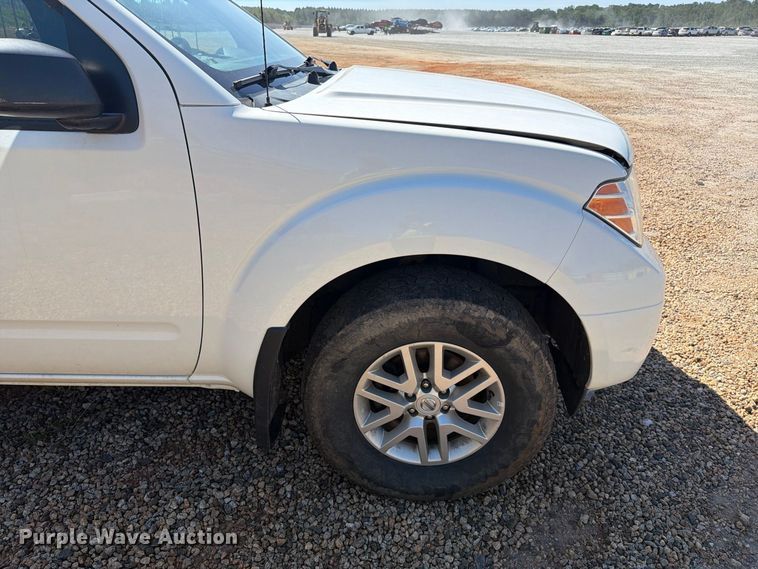 image for item YA4530 2020 Nissan Frontier Ext. Cab pickup truck