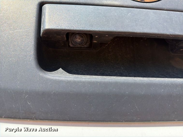 image for item YA4530 2020 Nissan Frontier Ext. Cab pickup truck