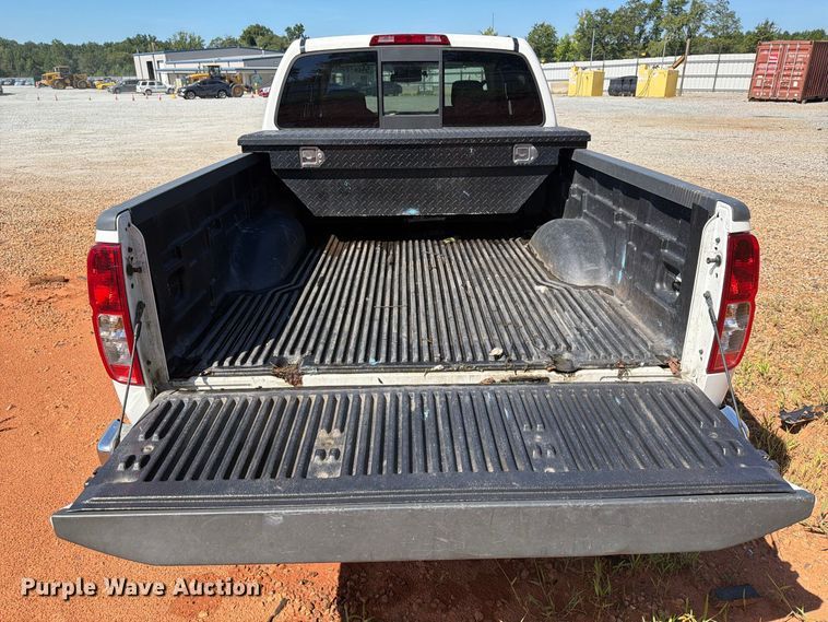 image for item YA4530 2020 Nissan Frontier Ext. Cab pickup truck