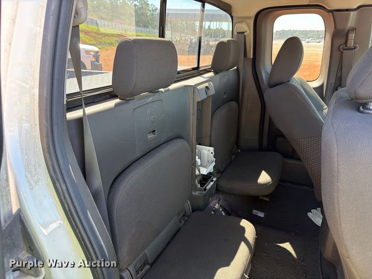 image for item YA4530 2020 Nissan Frontier Ext. Cab pickup truck