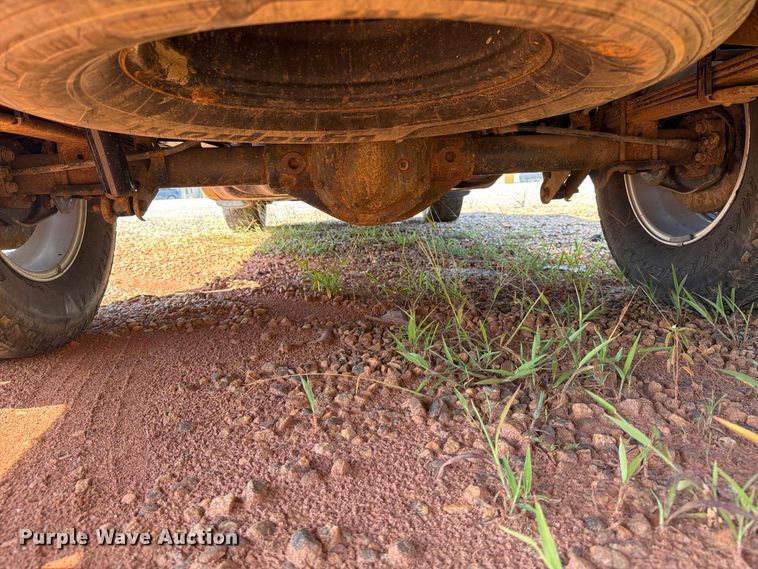 image for item YA4530 2020 Nissan Frontier Ext. Cab pickup truck