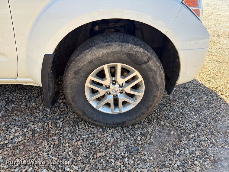 image for item YA4530 2020 Nissan Frontier Ext. Cab pickup truck