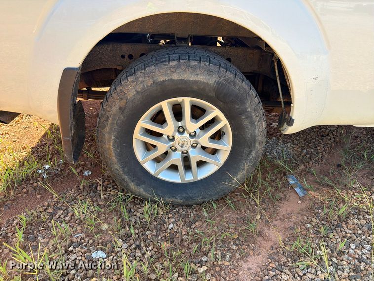 image for item YA4530 2020 Nissan Frontier Ext. Cab pickup truck