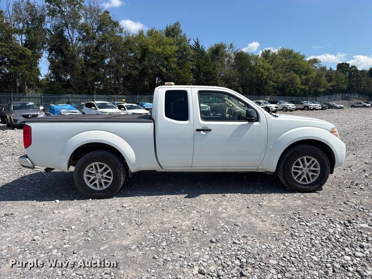 image for item YA4531 2016 Nissan Frontier Ext. Cab pickup truck