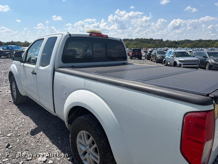 image for item YA4531 2016 Nissan Frontier Ext. Cab pickup truck