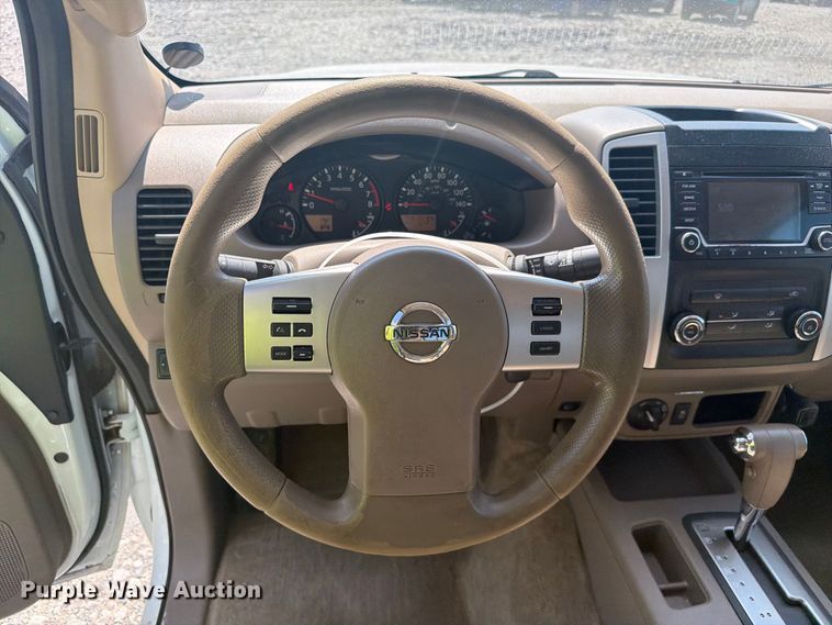 image for item YA4531 2016 Nissan Frontier Ext. Cab pickup truck
