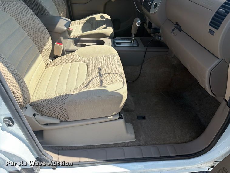 image for item YA4531 2016 Nissan Frontier Ext. Cab pickup truck