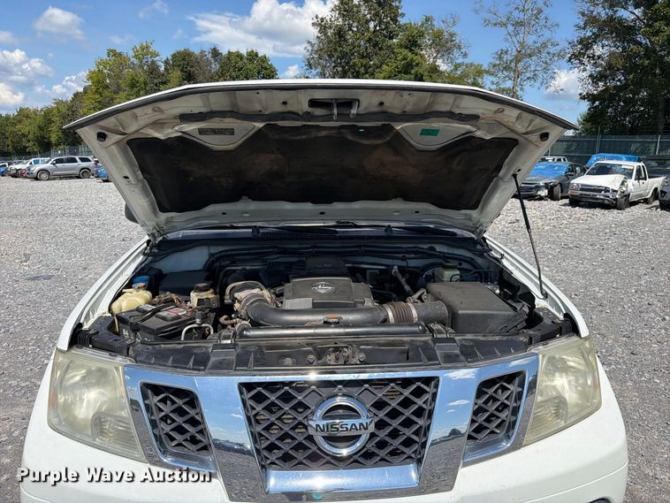 image for item YA4531 2016 Nissan Frontier Ext. Cab pickup truck