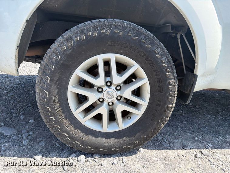 image for item YA4531 2016 Nissan Frontier Ext. Cab pickup truck