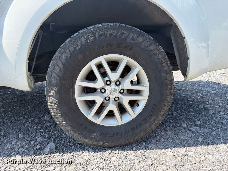 image for item YA4531 2016 Nissan Frontier Ext. Cab pickup truck