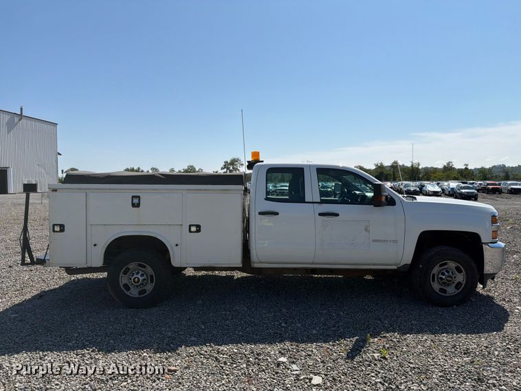 image for item YA4635 2018 Chevrolet Silverado 2500HD Ext. Cab utility bed pickup truck