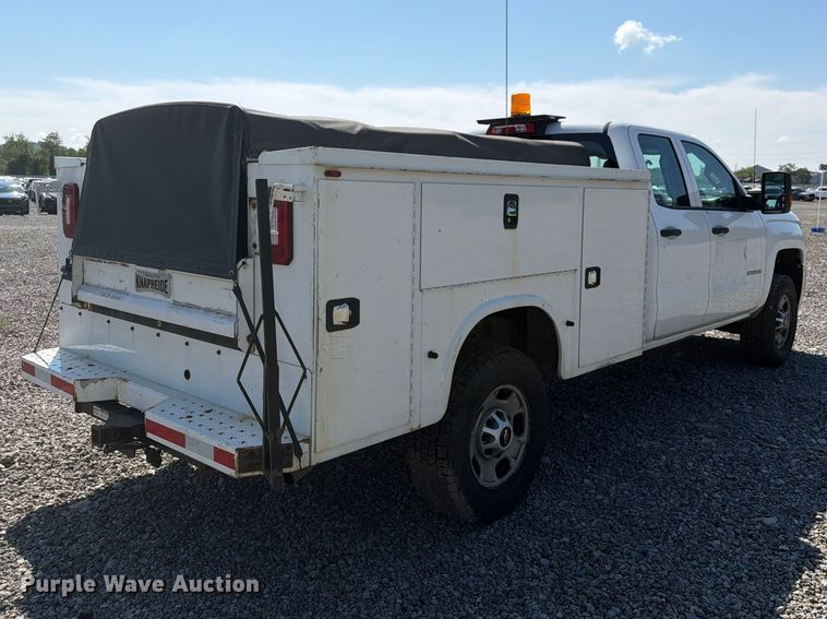 image for item YA4635 2018 Chevrolet Silverado 2500HD Ext. Cab utility bed pickup truck