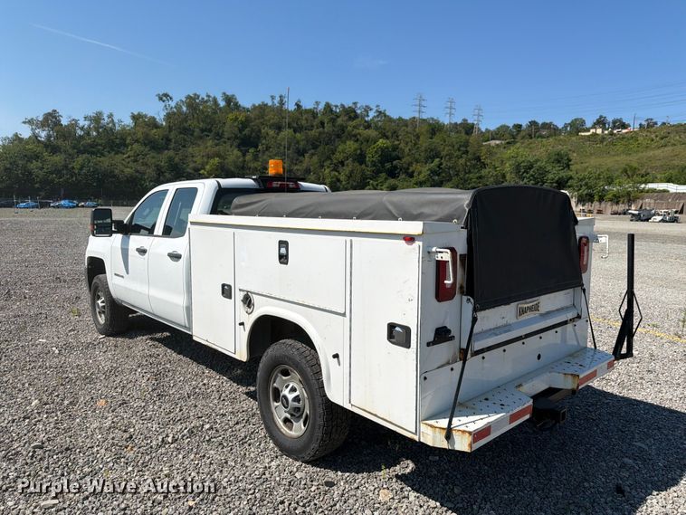 image for item YA4635 2018 Chevrolet Silverado 2500HD Ext. Cab utility bed pickup truck