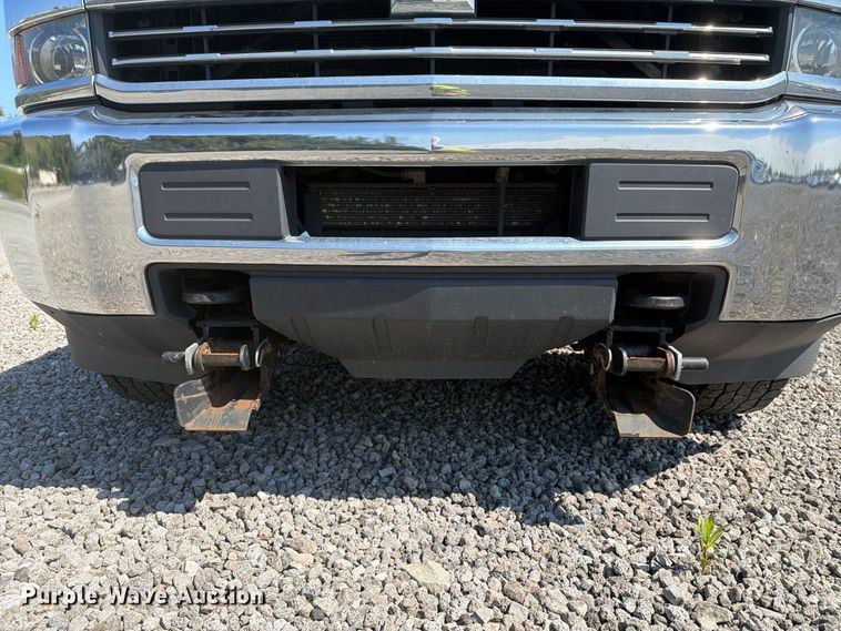 image for item YA4635 2018 Chevrolet Silverado 2500HD Ext. Cab utility bed pickup truck