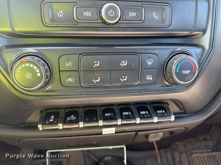 image for item YA4635 2018 Chevrolet Silverado 2500HD Ext. Cab utility bed pickup truck