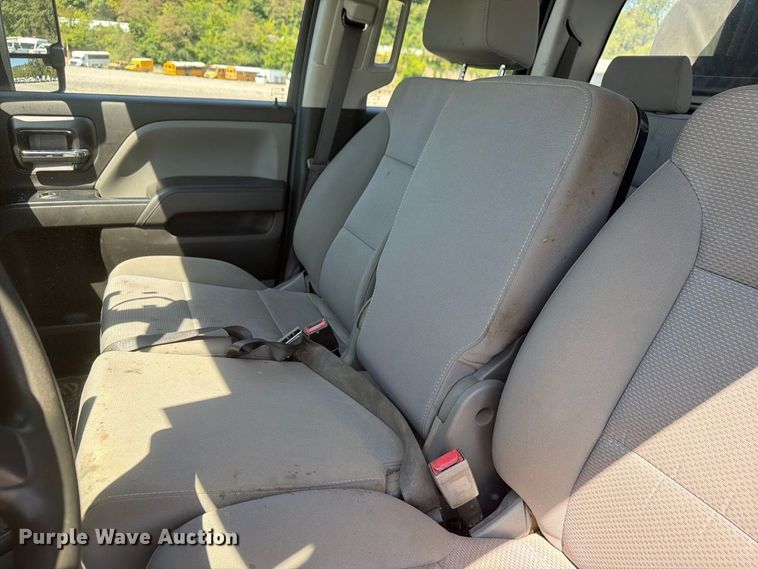 image for item YA4635 2018 Chevrolet Silverado 2500HD Ext. Cab utility bed pickup truck