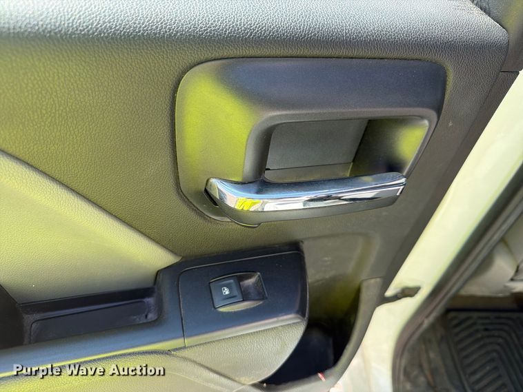 image for item YA4635 2018 Chevrolet Silverado 2500HD Ext. Cab utility bed pickup truck