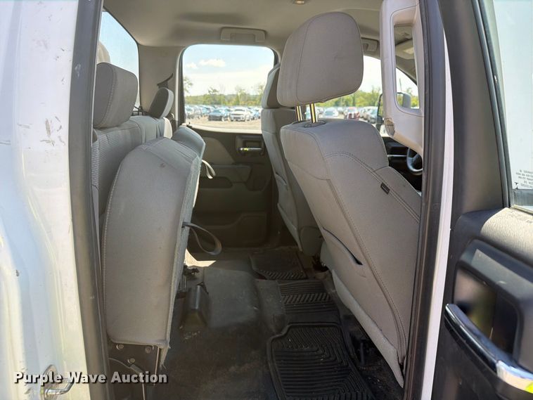 image for item YA4635 2018 Chevrolet Silverado 2500HD Ext. Cab utility bed pickup truck