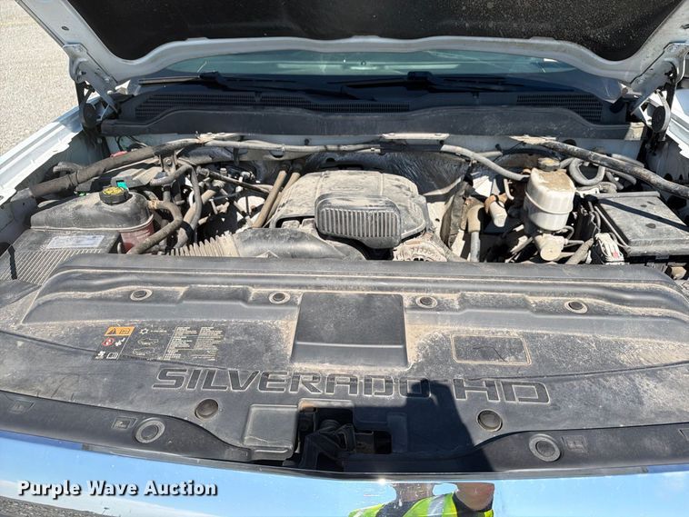 image for item YA4635 2018 Chevrolet Silverado 2500HD Ext. Cab utility bed pickup truck