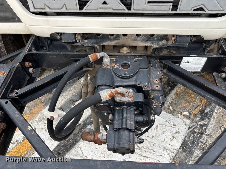 image for item DN6669 2004 Mack Granite CV713 ready mix truck