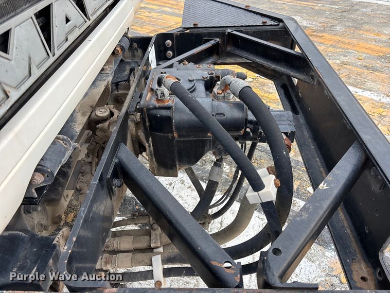 image for item DN6669 2004 Mack Granite CV713 ready mix truck