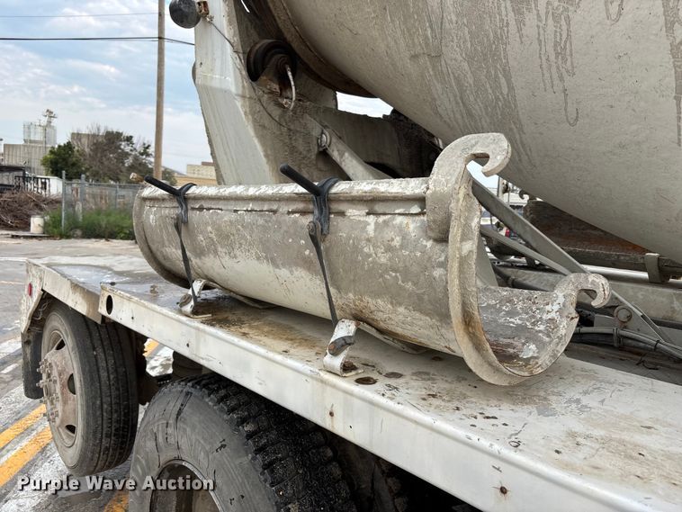 image for item DN6669 2004 Mack Granite CV713 ready mix truck