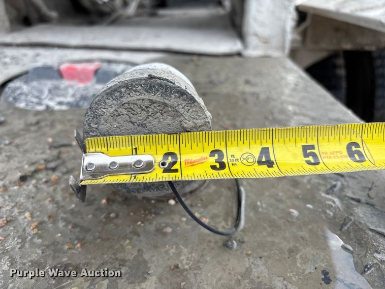 image for item DN6669 2004 Mack Granite CV713 ready mix truck