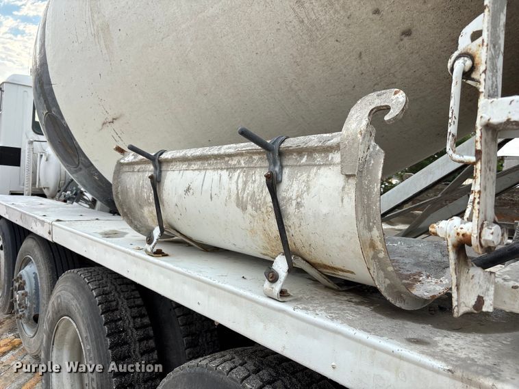 image for item DN6669 2004 Mack Granite CV713 ready mix truck