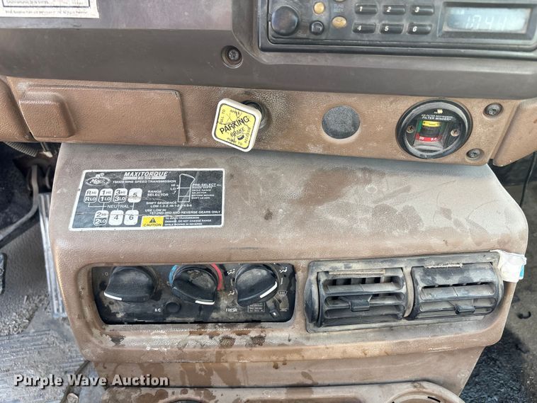 image for item DN6669 2004 Mack Granite CV713 ready mix truck