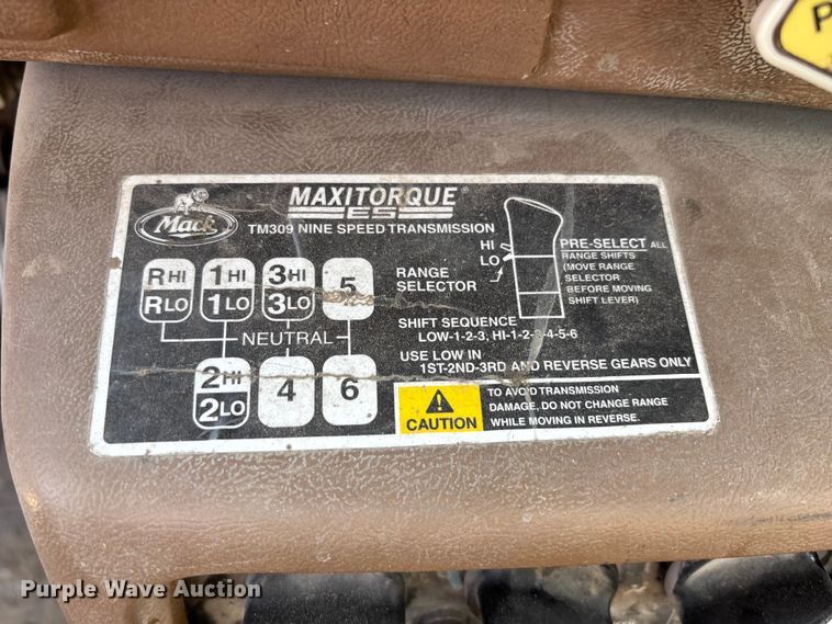 image for item DN6669 2004 Mack Granite CV713 ready mix truck