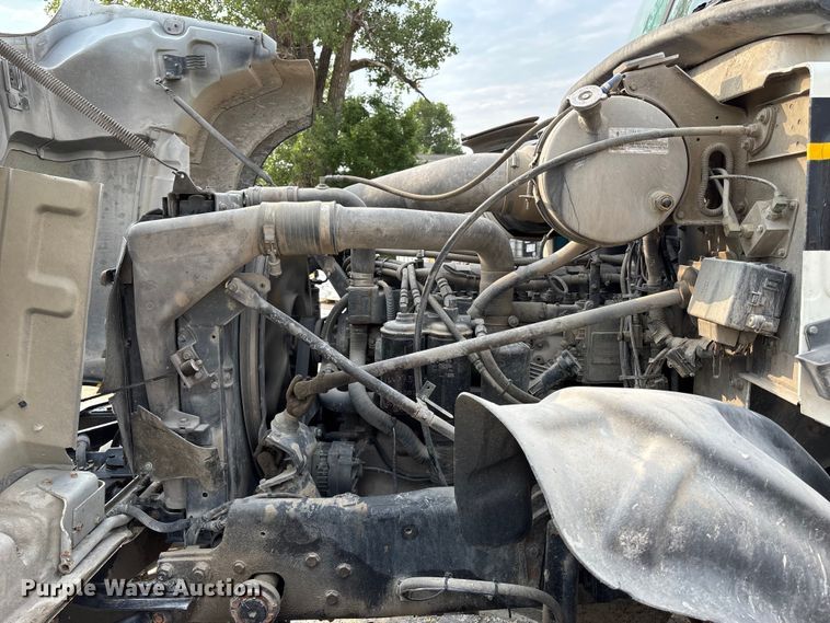 image for item DN6669 2004 Mack Granite CV713 ready mix truck