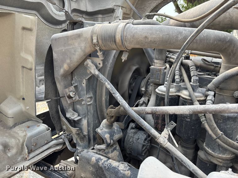 image for item DN6669 2004 Mack Granite CV713 ready mix truck
