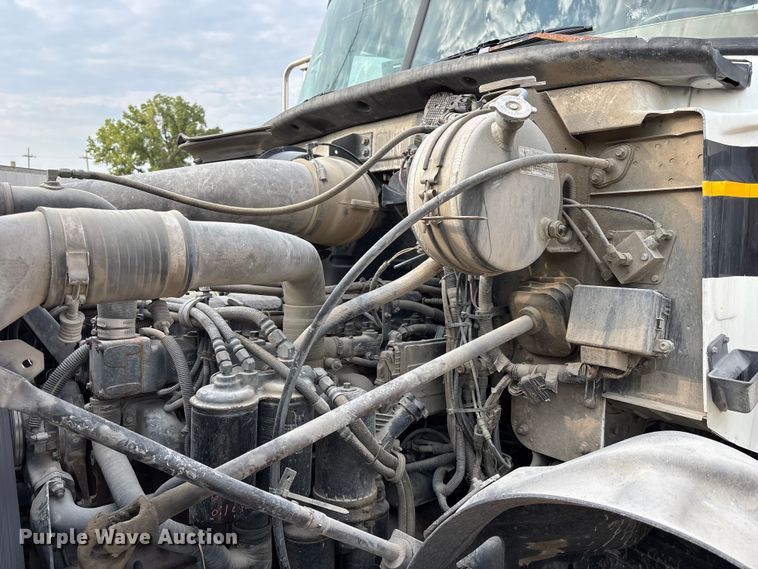 image for item DN6669 2004 Mack Granite CV713 ready mix truck