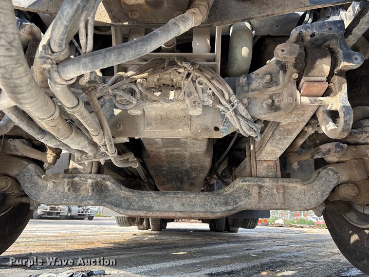 image for item DN6669 2004 Mack Granite CV713 ready mix truck