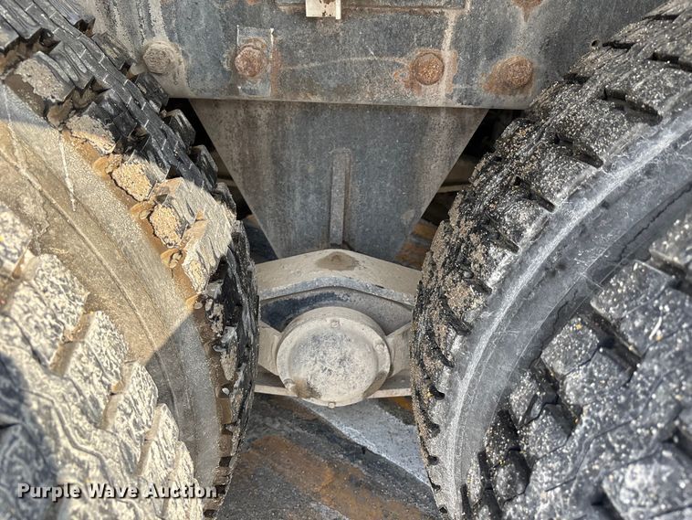 image for item DN6669 2004 Mack Granite CV713 ready mix truck