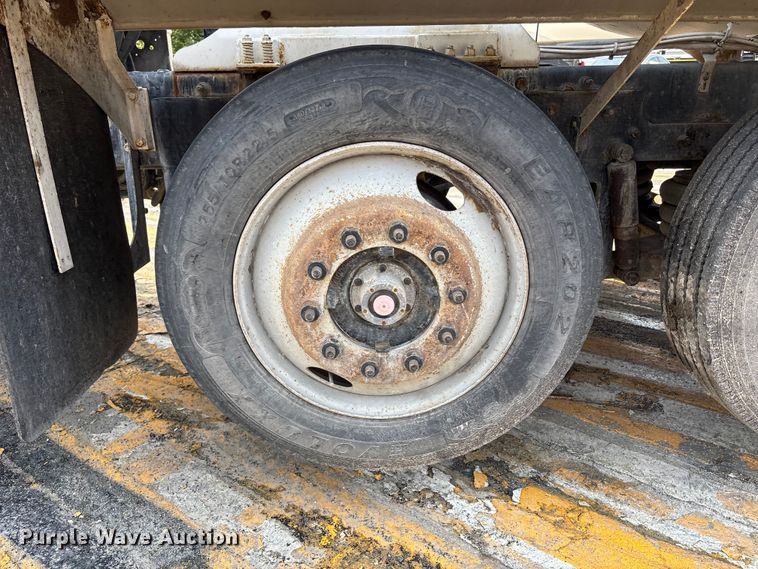 image for item DN6669 2004 Mack Granite CV713 ready mix truck
