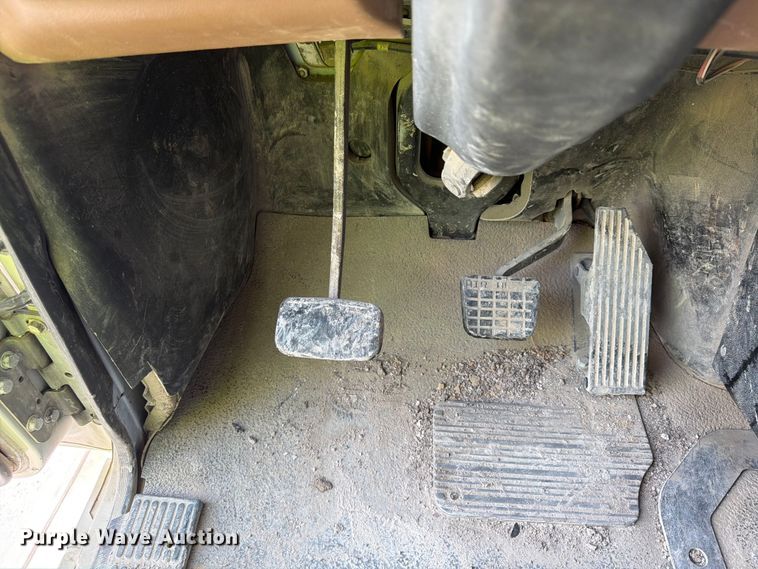 image for item DN6670 2005 Mack Granite CV713  ready mix truck