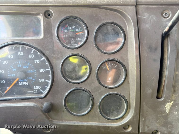image for item DN6670 2005 Mack Granite CV713  ready mix truck